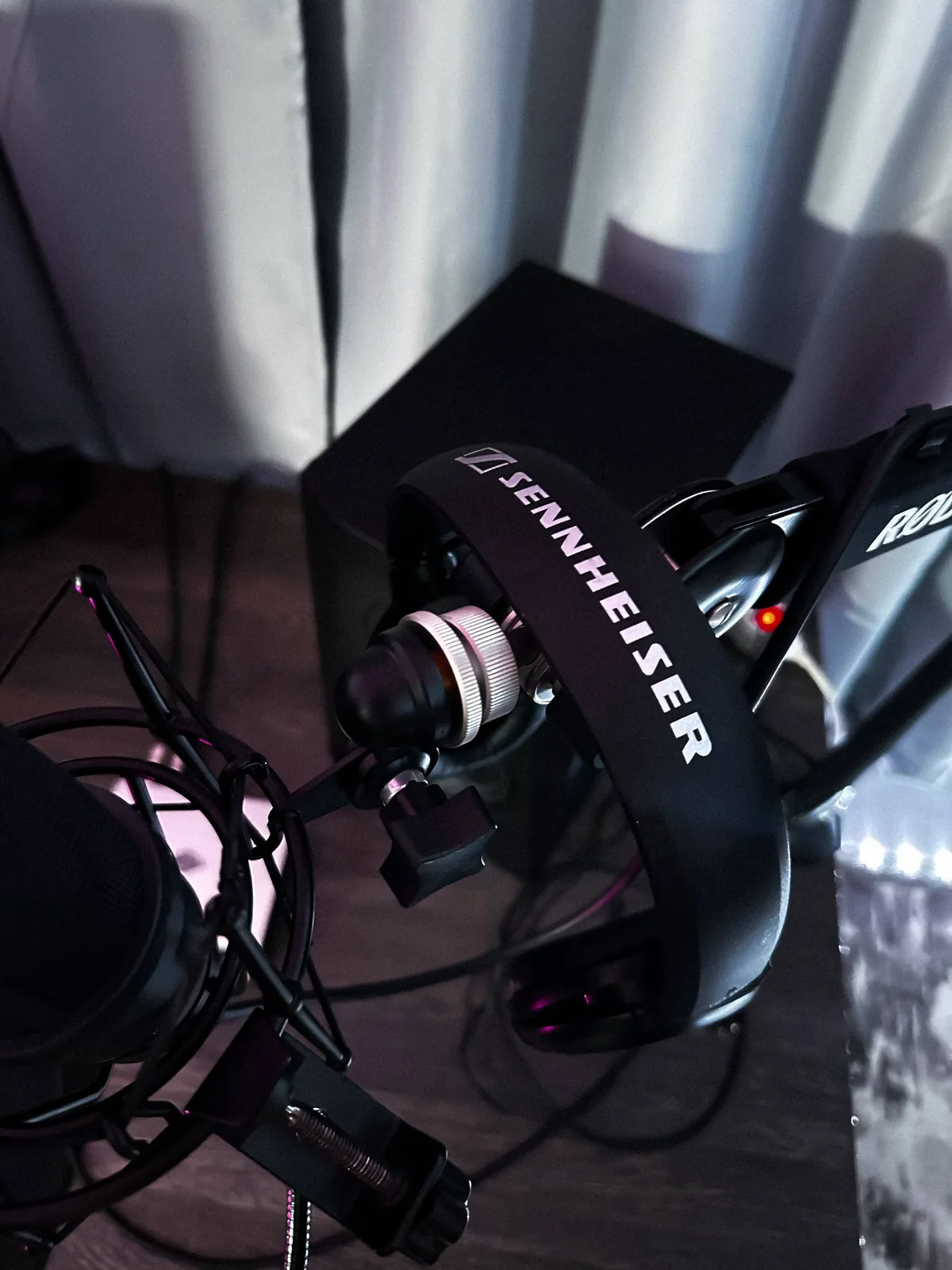 Наушники Sennheiser крупным планом